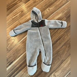 Snozu Hooded Bunting Foldable Feet and Hand Covets